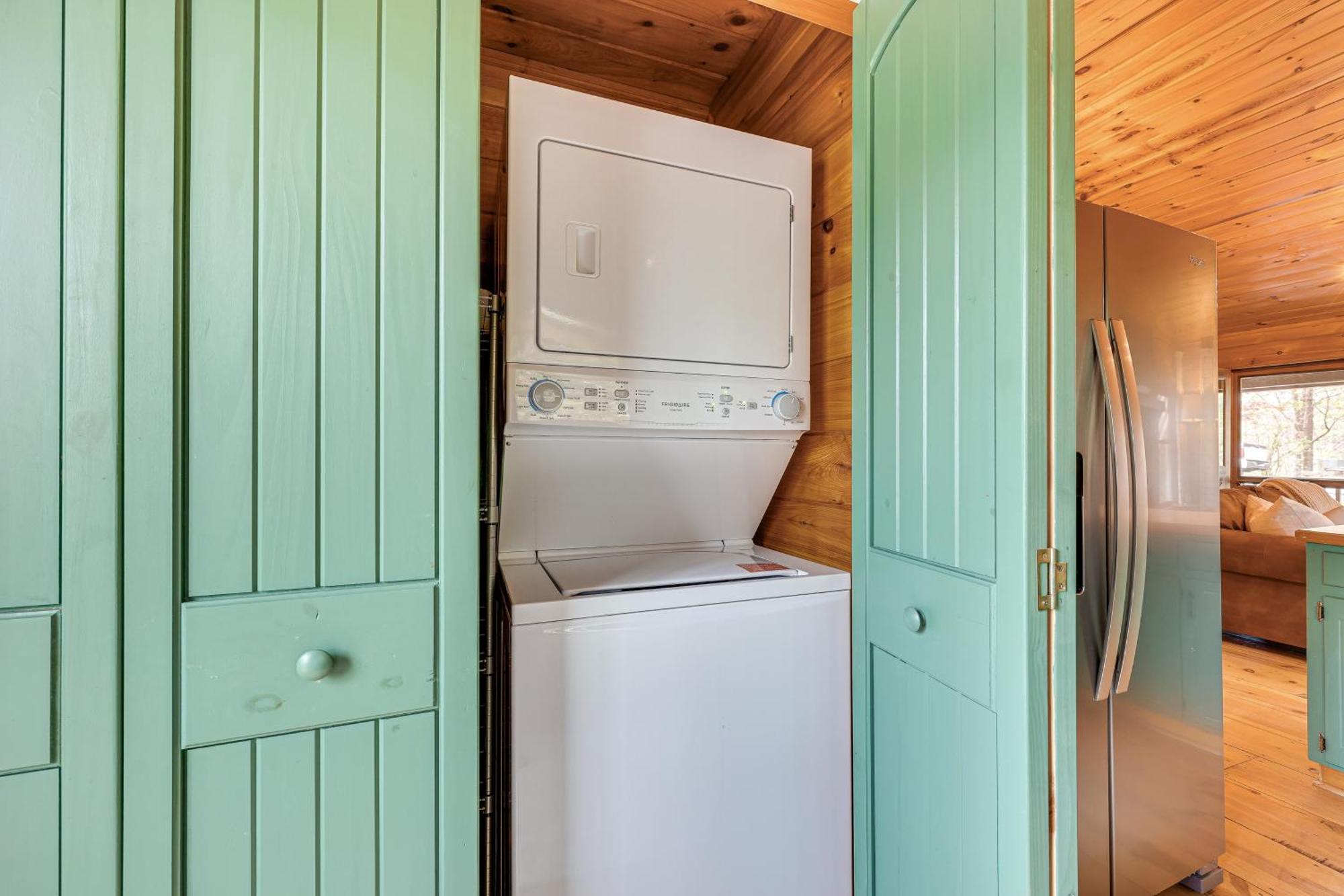 Cozy Cabin In Private Location With Hot Tub And Grill! Blue Ridge Luaran gambar