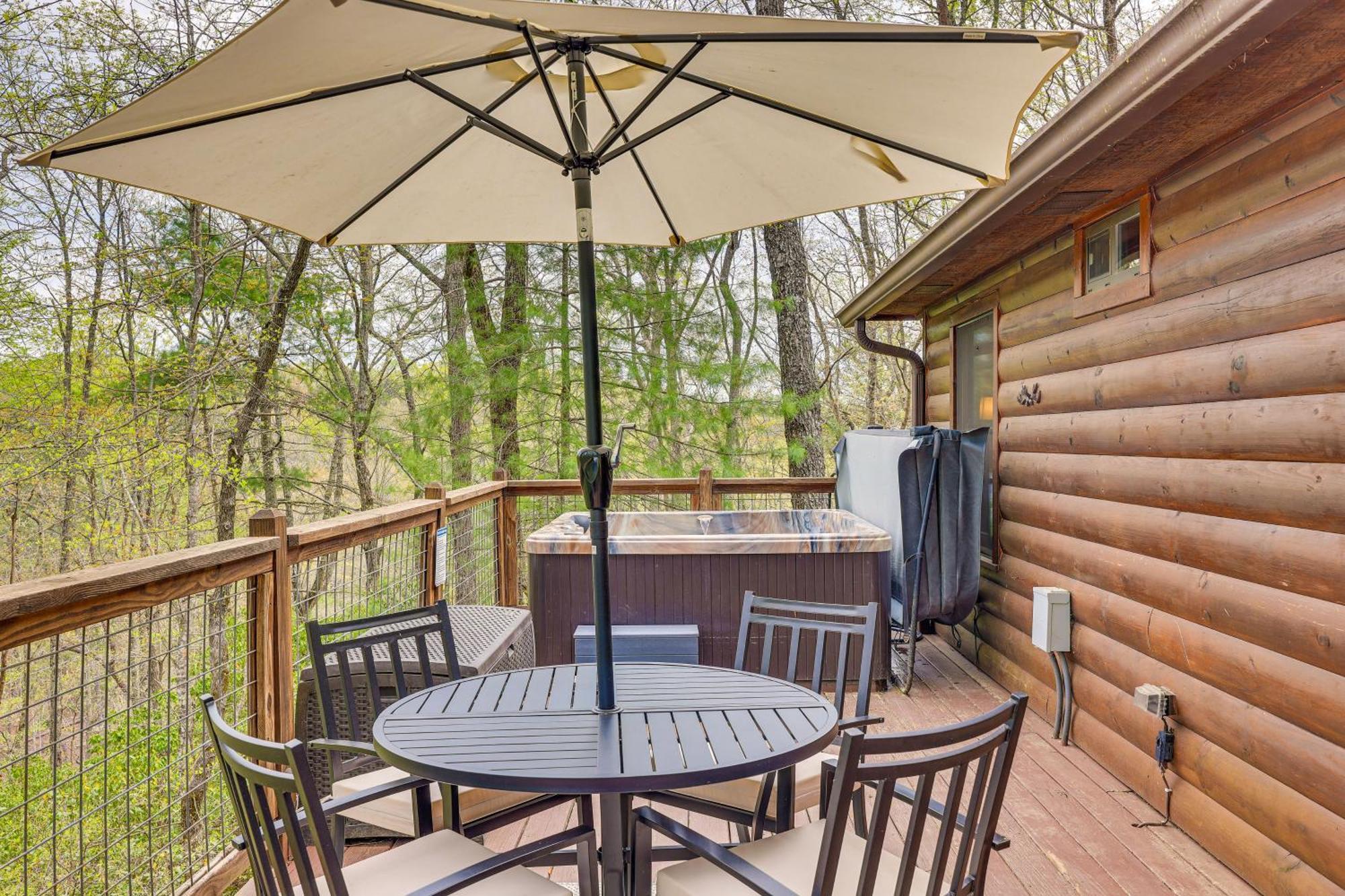 Cozy Cabin In Private Location With Hot Tub And Grill! Blue Ridge Luaran gambar