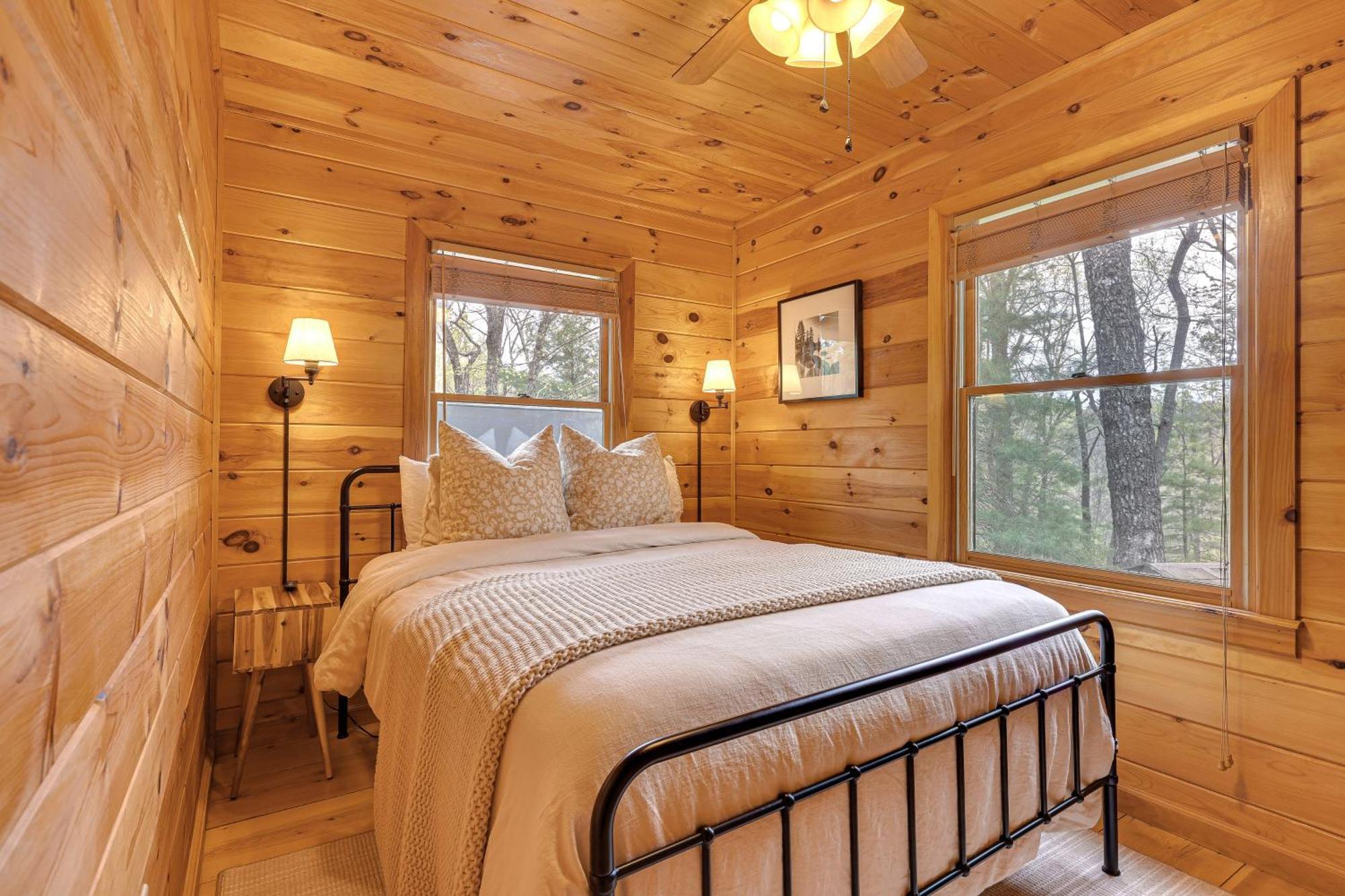 Cozy Cabin In Private Location With Hot Tub And Grill! Blue Ridge Luaran gambar