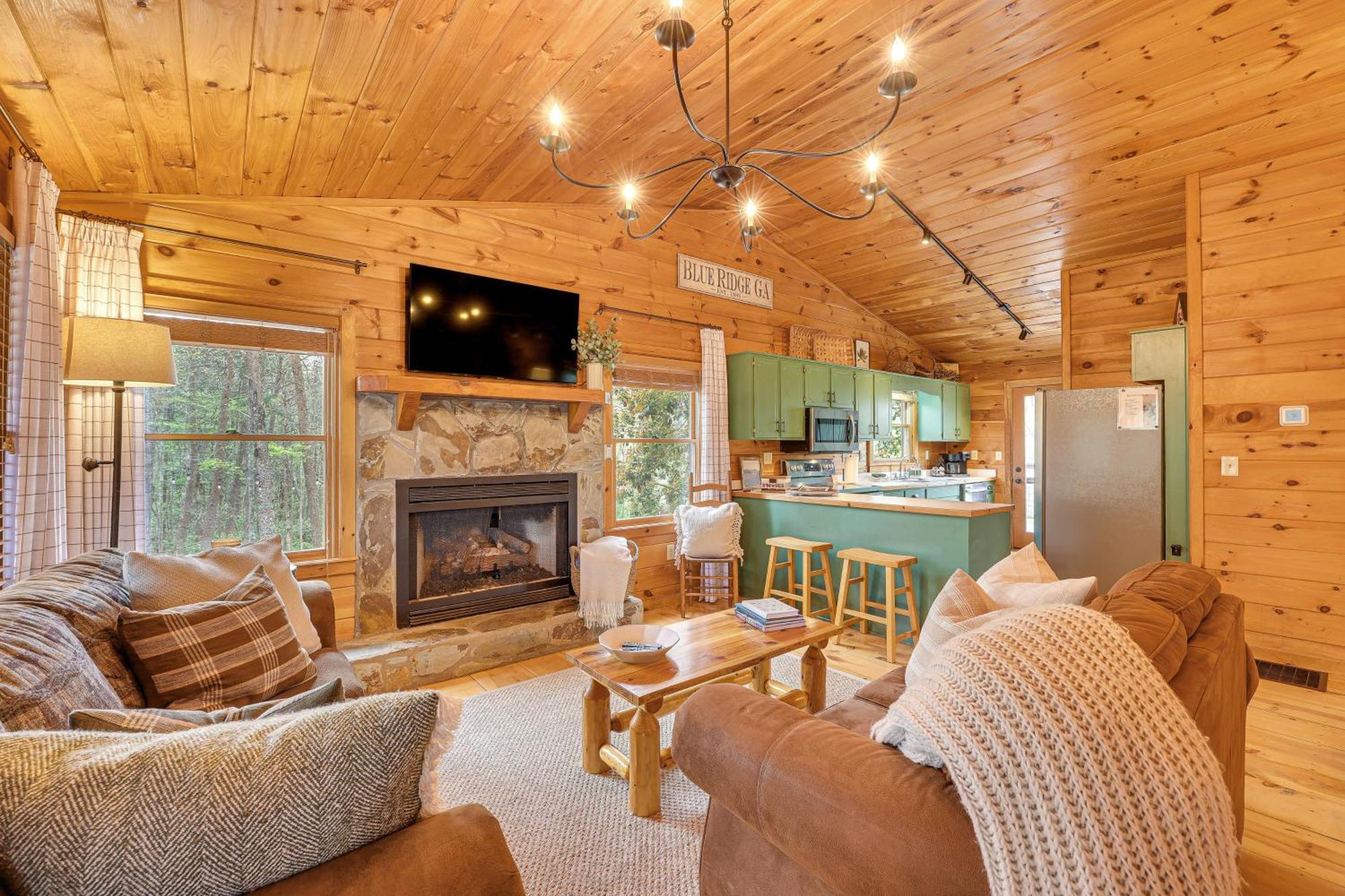 Cozy Cabin In Private Location With Hot Tub And Grill! Blue Ridge Luaran gambar