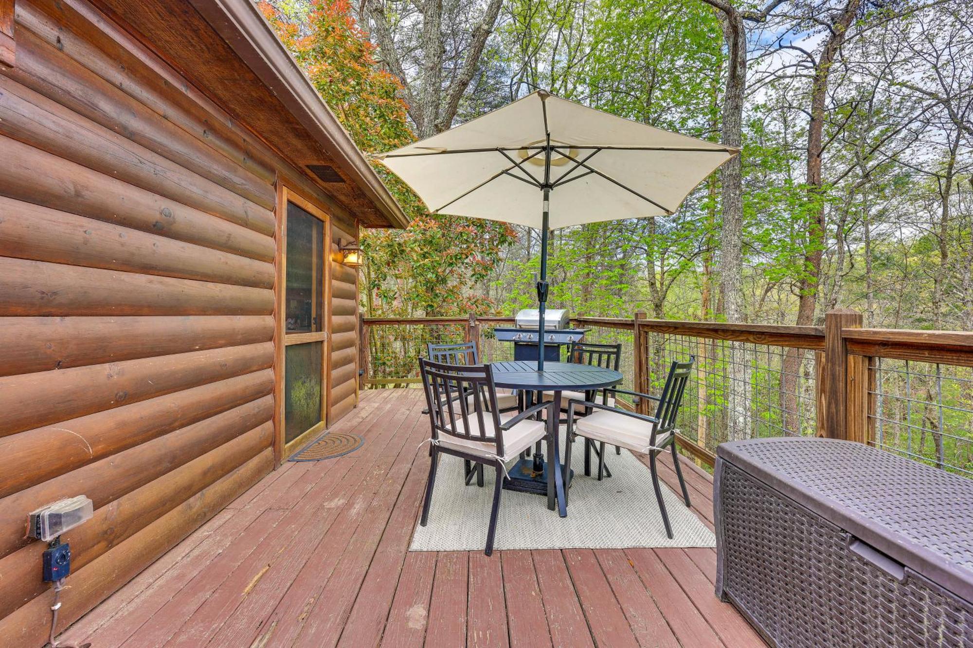 Cozy Cabin In Private Location With Hot Tub And Grill! Blue Ridge Luaran gambar